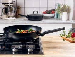 BK Wokpan Easy Induction - Aluminium - ø 30 Cm / 5 Liter - Keramische Anti-aanbaklaag -Huis Keuken 5a9af3504a9db6be68e4bbede96c4729367a182c BK Easy Induction Wok 005