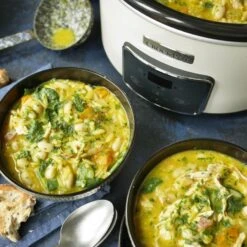 Crockpot Slowcooker - Digitaal - 3.5 Liter - CR060 -Huis Keuken CSC060Soupoverhead Retouched 5dca888ca549f3.30654960