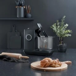 Wilfa Keukenmachine Probaker Black -Huis Keuken Kitchen Machine Probaker KM1B 70 Flexi Beater Bowl 638df130c76c07.68395446 1