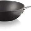 Le Creuset Wokpan Met Steel - Les Forgées TNS - ø 26 Cm / 3.4 Liter - Standaard Anti-aanbaklaag -Huis Keuken Le Creuset anti aanbak wokpan 26 cm met tegengreep.jpg