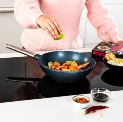 Westinghouse Wokpan Performance - Bravery Blue - ø 28 Cm - Standaard Anti-aanbaklaag -Huis Keuken WCCW0095028BL 13