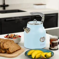 Westinghouse Waterkoker Retro Collections - 2200 W - Blauw - 1.7 Liter - WKWKH148BU -Huis Keuken WKWKH148BU Lifestyle2 scaled 1