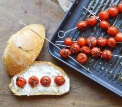 Valira Grillpan Aire - 28 X 28 Cm - Standaard Anti-aanbaklaag -Huis Keuken grillpansfeerfoto