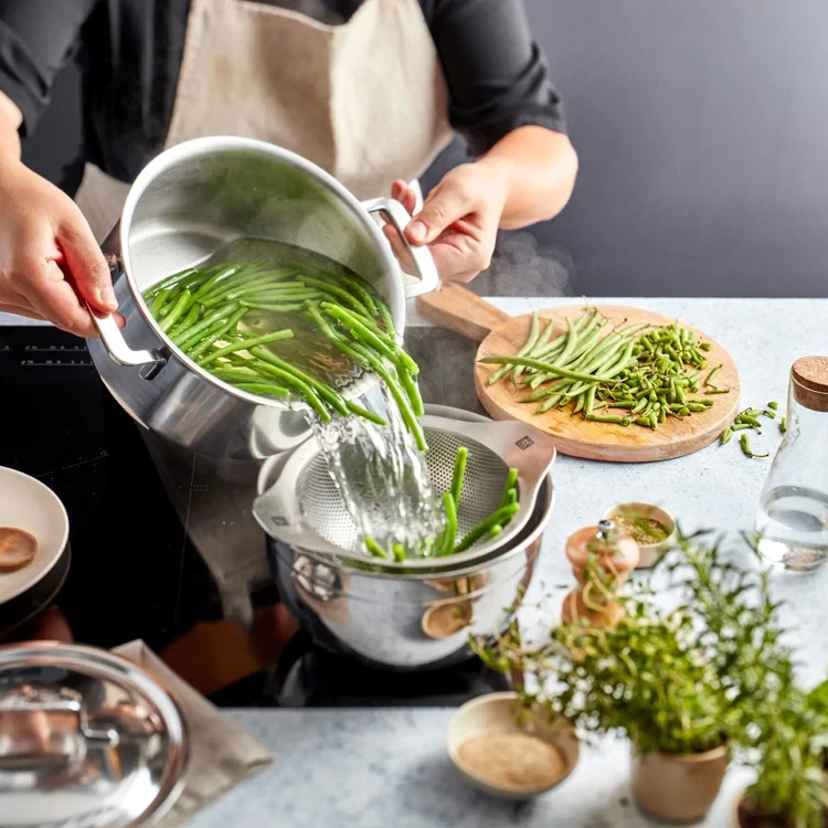 Demeyere 3 Delige Pannenset / Kookpannenset (ø 18 / 20 / 24 Cm) + Deksels Intense 5 - RVS 4 Demeyere 3 Delige Pannenset / Kookpannenset (ø 18 / 20 / 24 Cm) + Deksels Intense 5 - RVS - Afbeelding 2