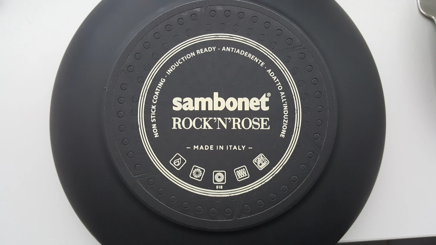 Sambonet Wokpan Rock 'n' Rose - Creme - ø 28 Cm - Standaard Anti-aanbaklaag 7 Sambonet Wokpan Rock 'n' Rose - Creme - ø 28 Cm - Standaard Anti-aanbaklaag - Afbeelding 5